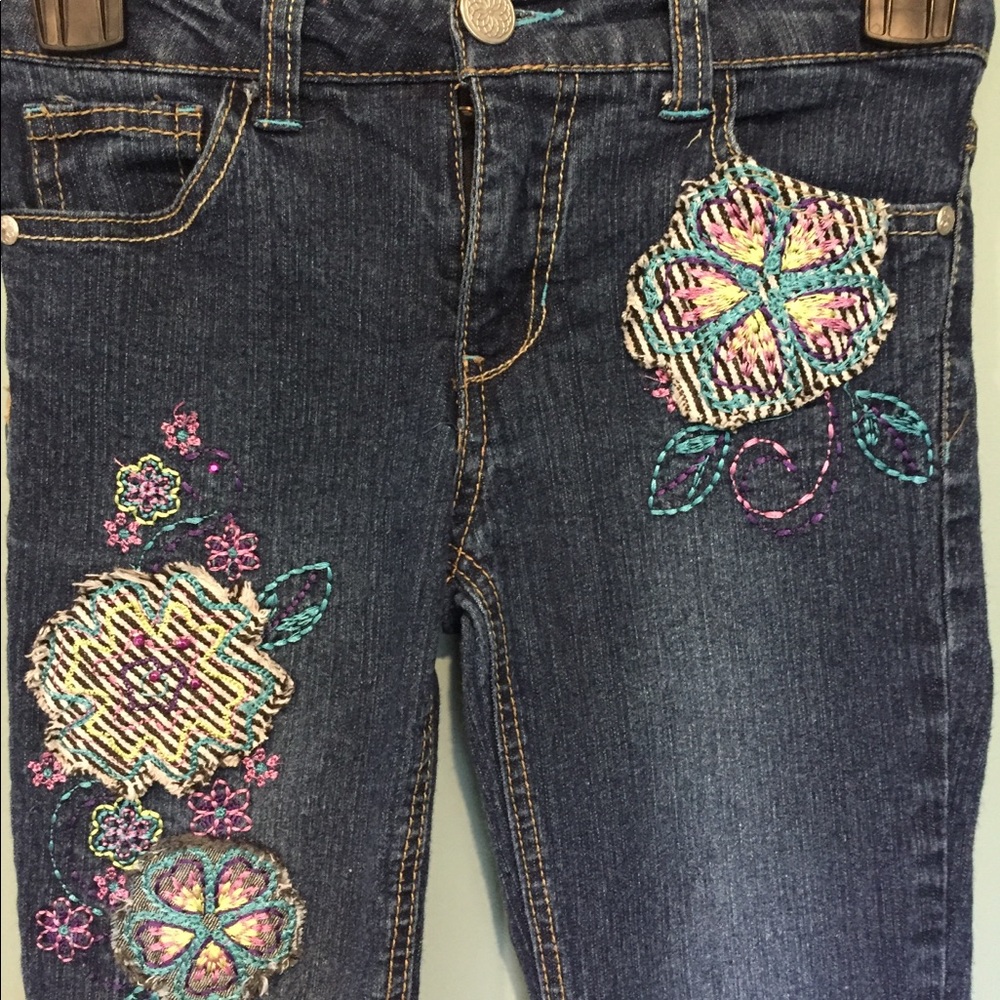 FLOWERS DETAILS CAPRIS - Picture 3 of 6
